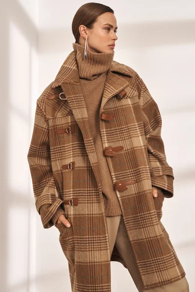 Look 10